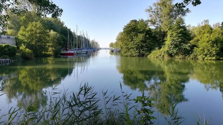 شقة Fuzliget Surf Garden Balatonfůzfő المظهر الخارجي الصورة