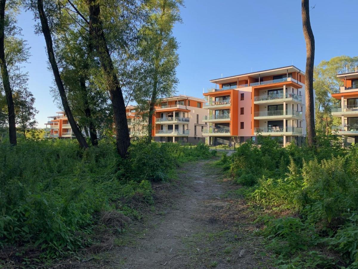 شقة Fuzliget Surf Garden Balatonfůzfő المظهر الخارجي الصورة